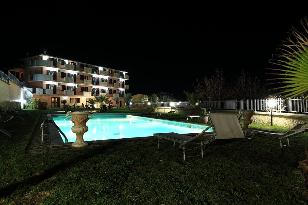 كوريليانو كالابرو Chimento Resort المظهر الخارجي الصورة