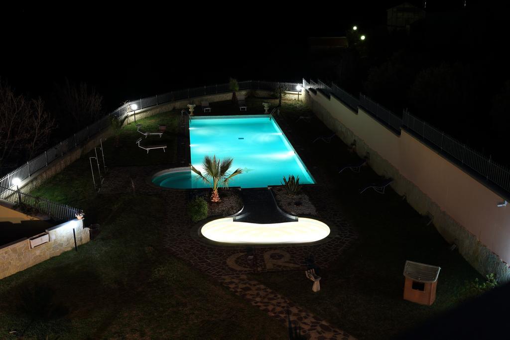 كوريليانو كالابرو Chimento Resort المظهر الخارجي الصورة