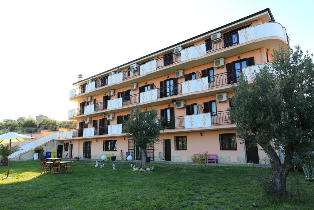 كوريليانو كالابرو Chimento Resort المظهر الخارجي الصورة
