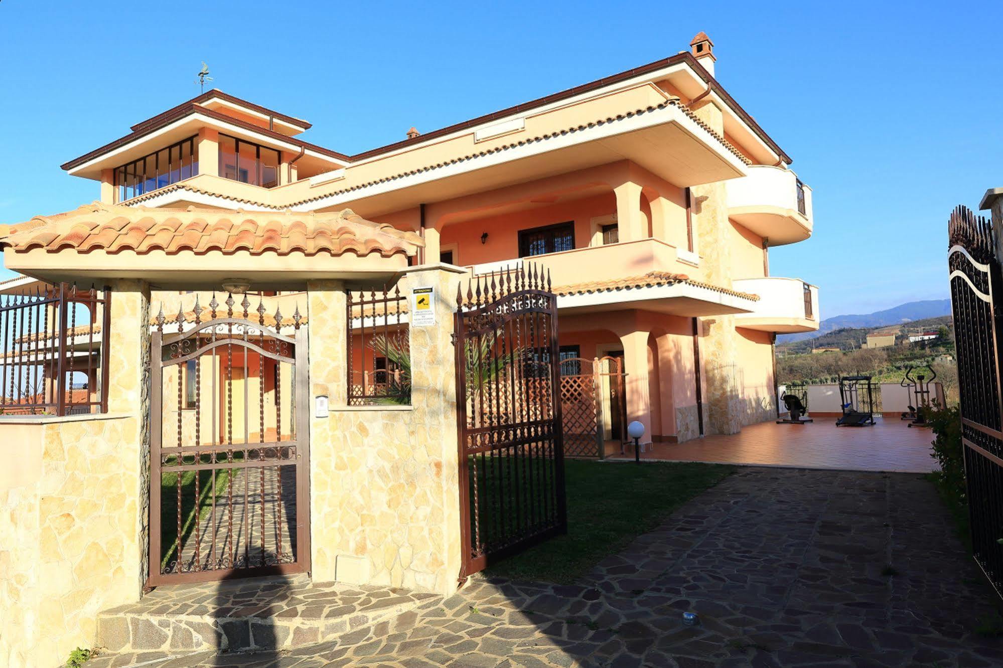 كوريليانو كالابرو Chimento Resort المظهر الخارجي الصورة